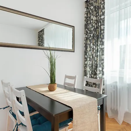 Apartment Stylowe W Centrum Gdyni I Blisko Plazy By Renters Gdynia