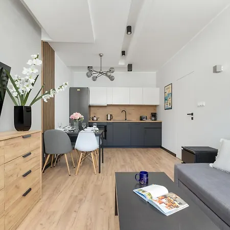 Stylowe W Centrum Gdyni I Blisko Plazy By Renters Apartment