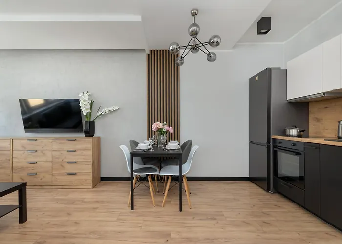 Stylowe W Centrum Gdyni I Blisko Plaży By Renters Gdynia